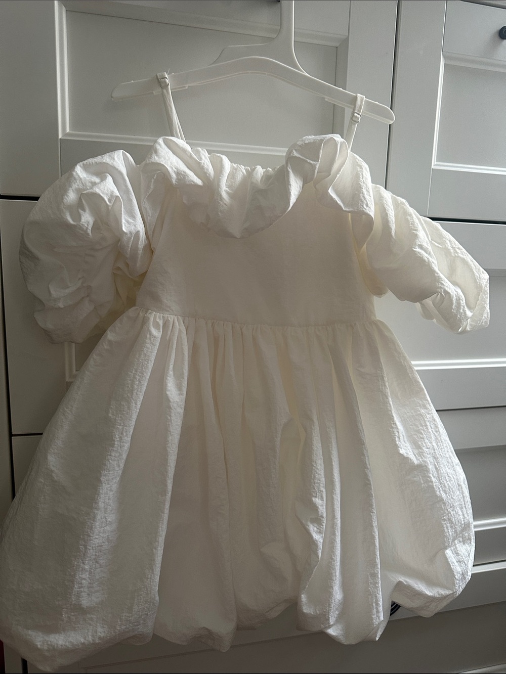 H&M Girls' Cream Puff-Sleeve Party Dress - Limited Edition from H&M Adorables